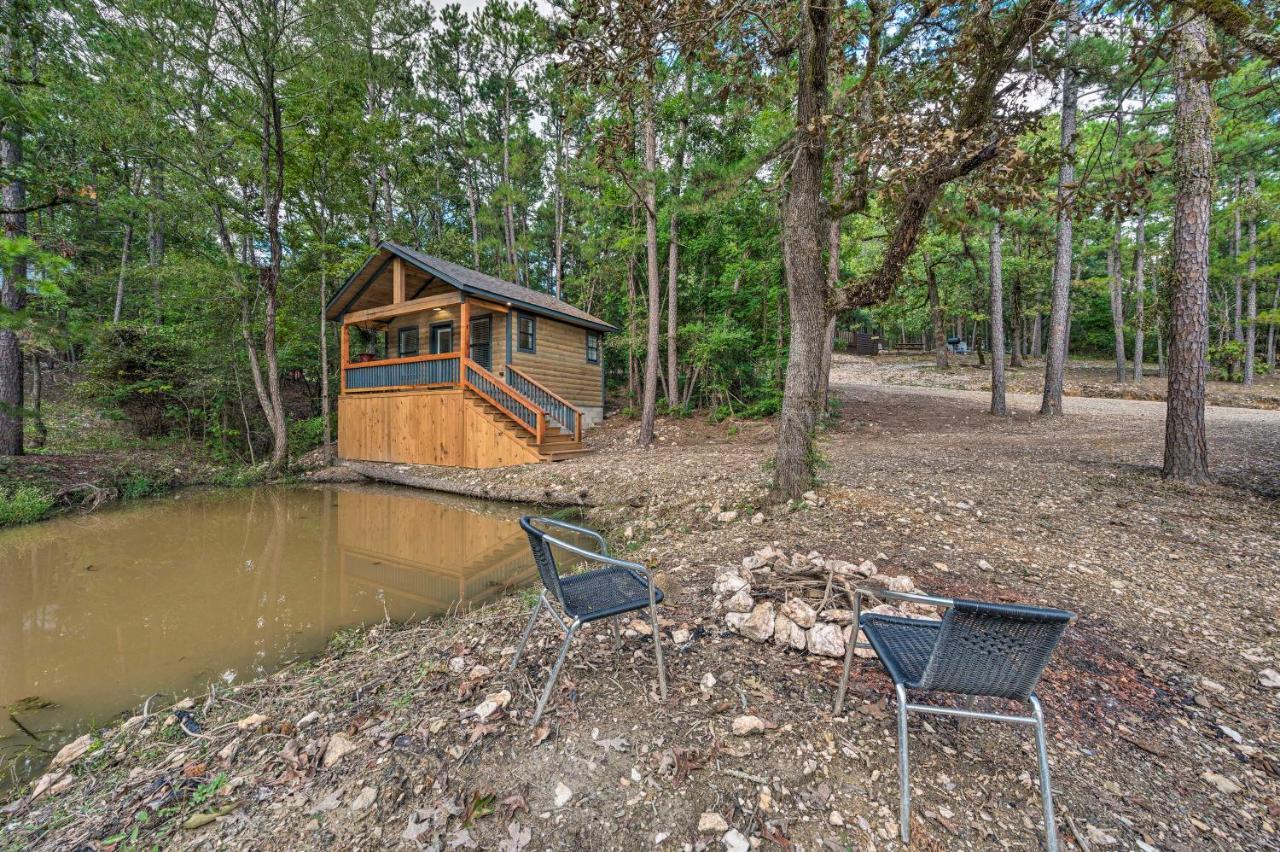 Romantic Broken Bow Cabin With Jacuzzi And Fire Pit! Exterior photo
